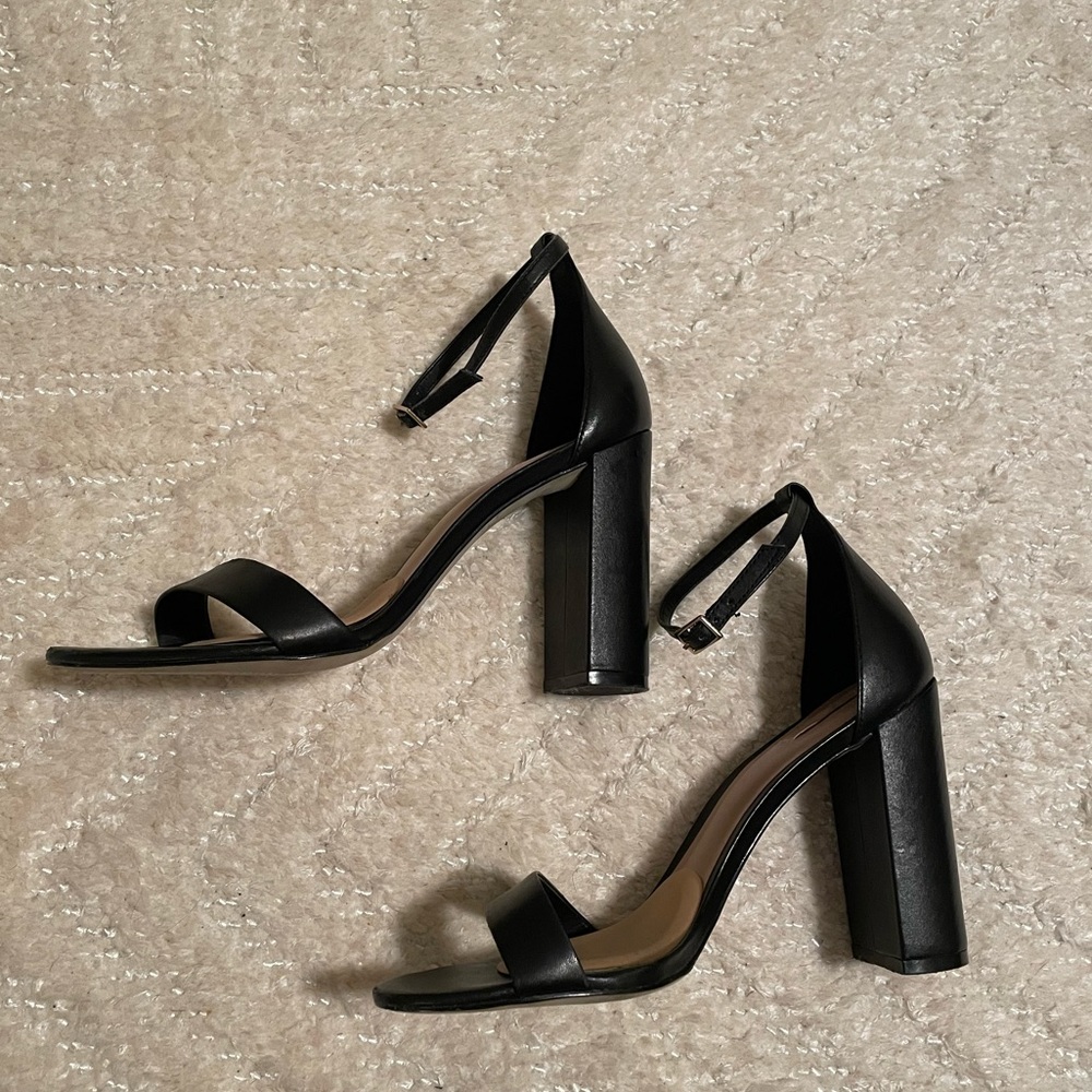 Aldo chunky strap heels - Picture 5 of 5